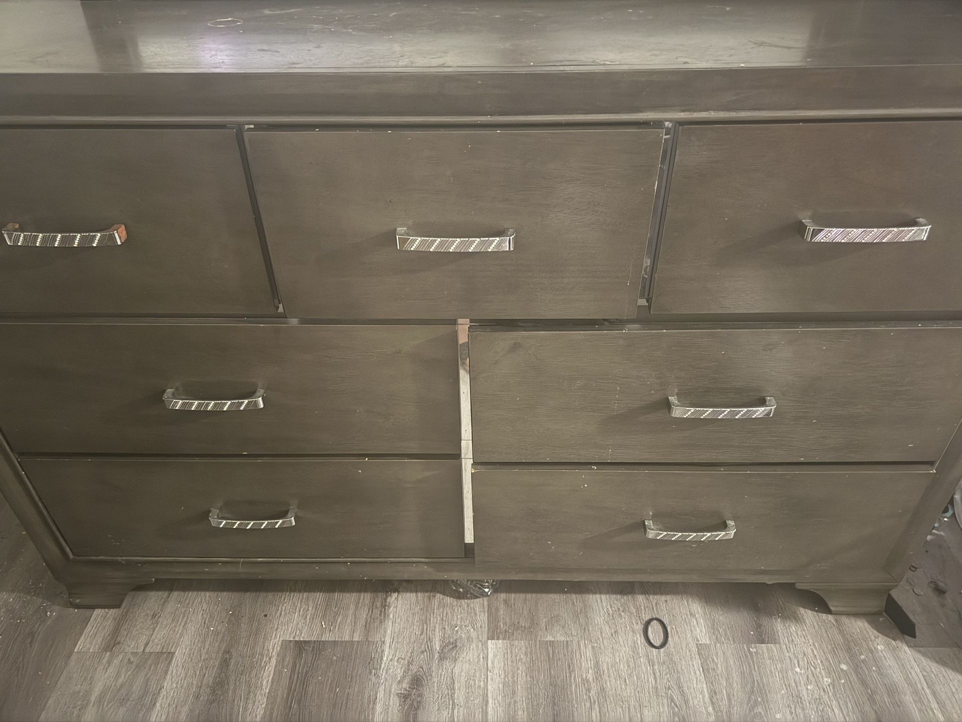 7 Drawer Dresser With Mirror