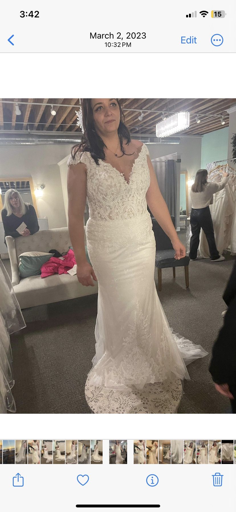 Ivory Mermaid Lace Wedding Dress 