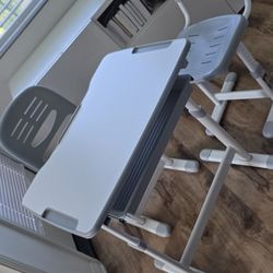 Kids Adjustable Desk + 2 Chairs Adjustable 