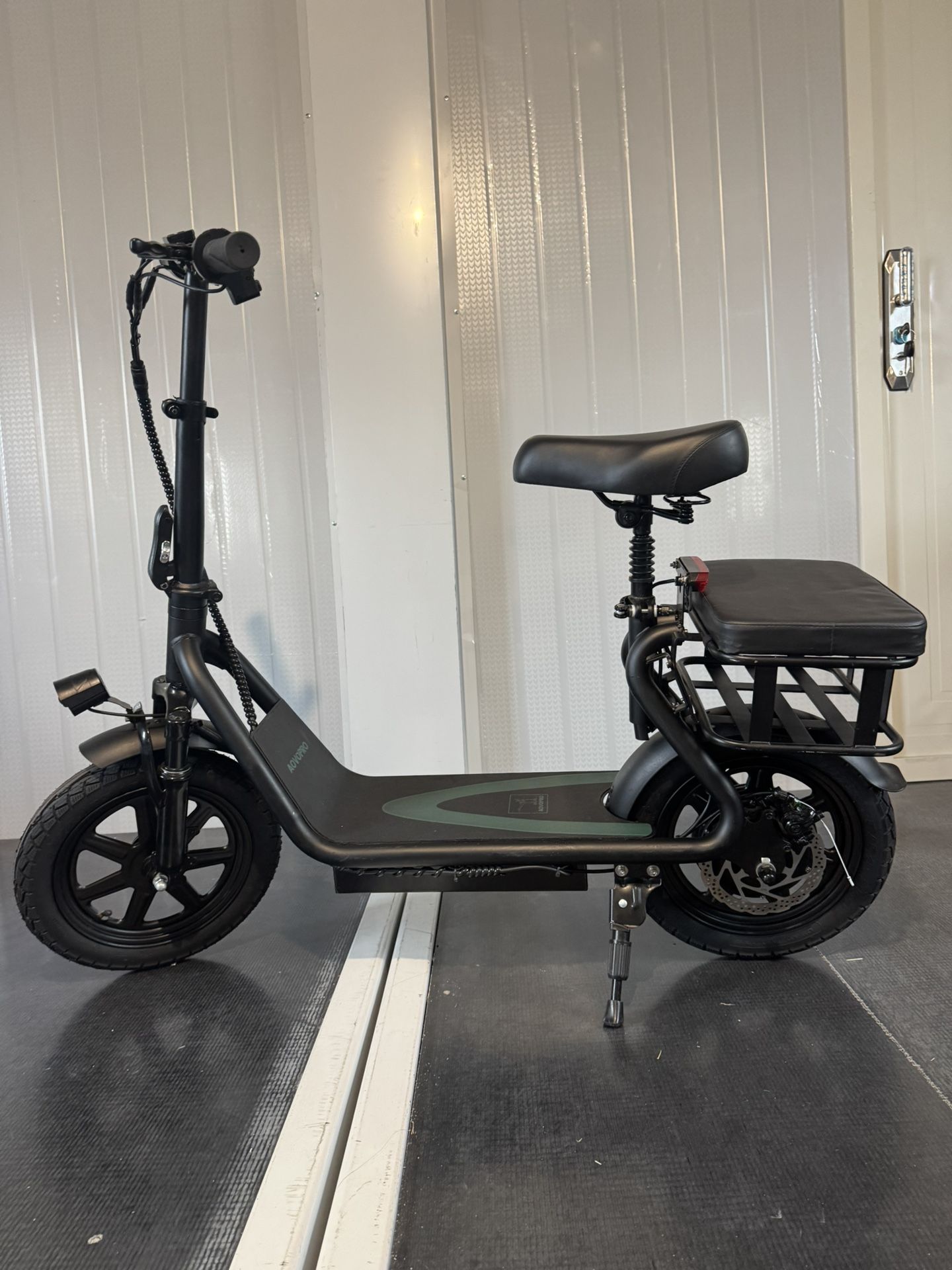 Electric scooter