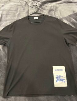 Black t shirt