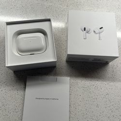 First Generation Air Pod Pro Like New 