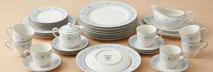 Noritake Fine China Dinnerware Set