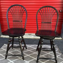 Stools!! Swivel Barstools! Delivery Available 🚚!! Dimensions: 44.5” Height x  18.5” Wide x 17” Depth - Seat Dimensions: 24"H x 18.5"W x 17"D