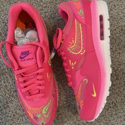 Air Max 1 Premium "Dia de los Muertos" Sneaker in Hyper Pink, Sail, Optic Yellow, & Green Strike 12.5