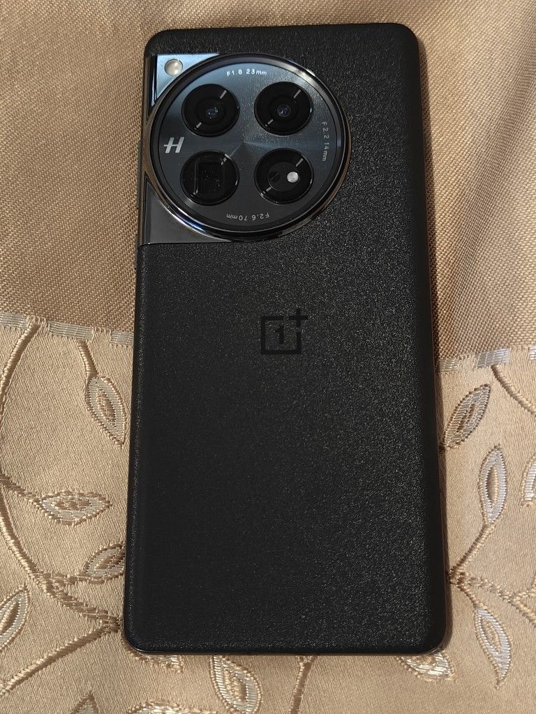 OnePlus 12 16GB RAM 512GB Dual SIM Factory Unlocked Black