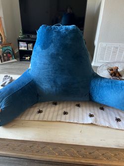 Vekkia Reading Back Pillow w/ Arms & Pockets Blue