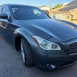 2011 Infiniti M37