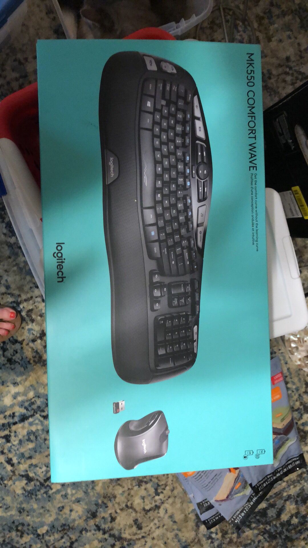 Logitech Comfort Wave Wireless Keyboard