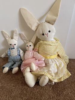 Bunnies-Easter decor 
