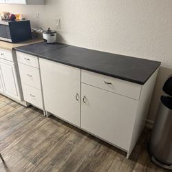 Kitchen Counter Top w/ Drawers