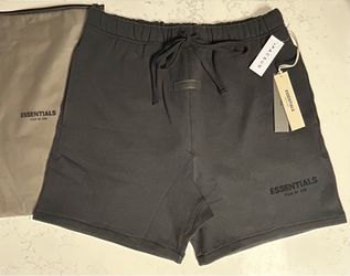 Fear of God Essentials shorts Size L "Stretch Limo"