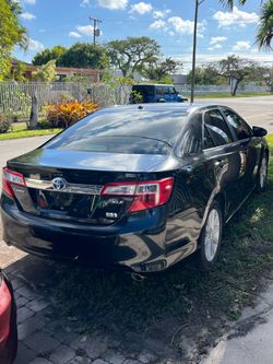 2014 Toyota Camry Hybrid