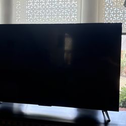 65 Inch Tv Roku remote included 