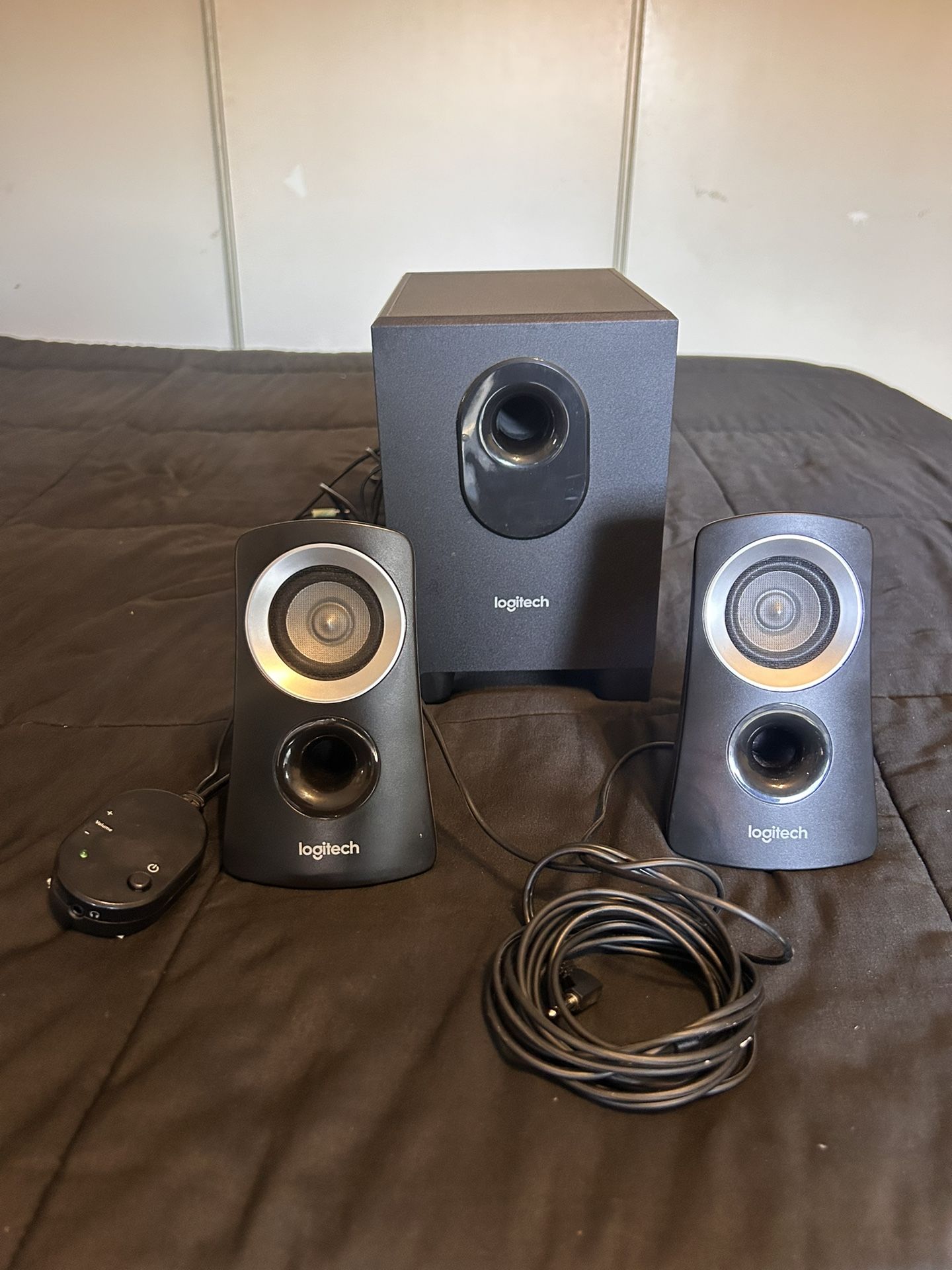 Logitech Speaker System