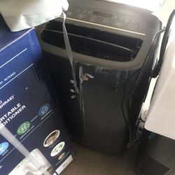 12,000 Btus Portable Air Conditioning $300
