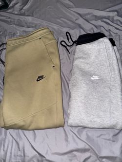 NIKE TECH SWEATS
