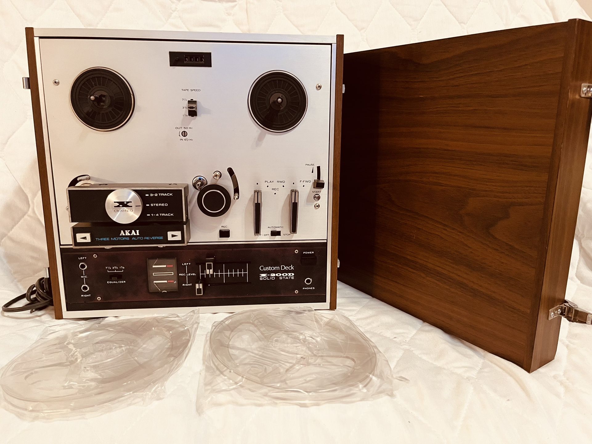 Vintage Akai, Reel - Reel Player, Cross - Field X-200D, Brown 