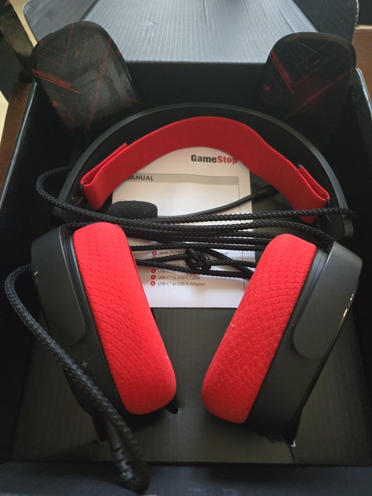 GameStop Universal Gaming Headset - New, Unboxed