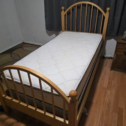 Twin bed complete