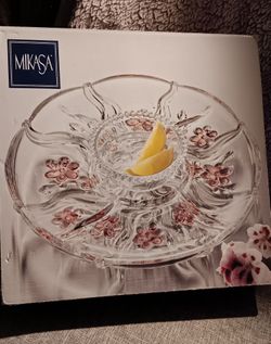 New Mikasa Floral Dance-apink Frost Chip and Dip Platter and Bowl 13" in Diameter.