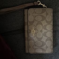 Authentic pretty coach hand wallet