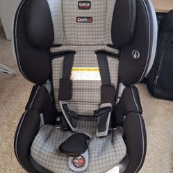 Britax Advocate ClickTight Venti Car Seat