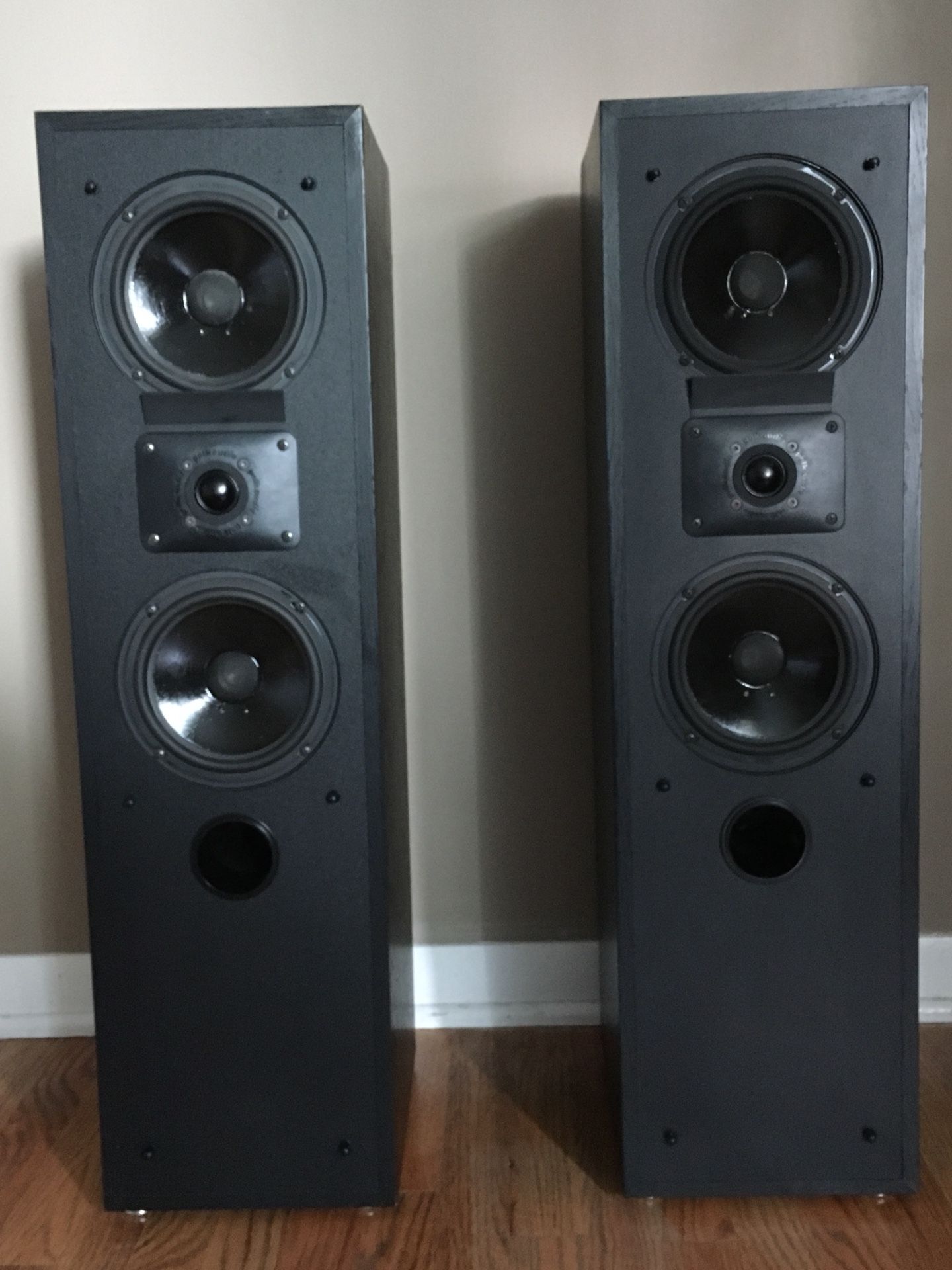 Polk audio best sale monitor series 8t