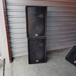 MUSYSIC 15 Inch Dj Speakers Asking $225.00 Obo.