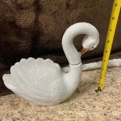 LICORERA ANTIGUA DE PORCELANA DISEÑO CISNES