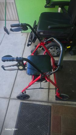 Drive Medical Rollator Walker with Seat