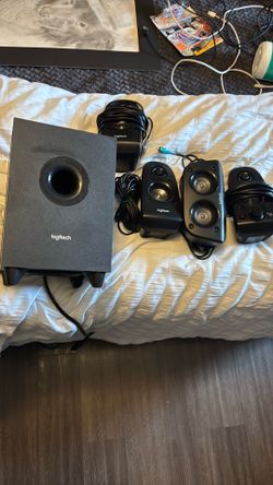 Logitech speakers for pc (working)