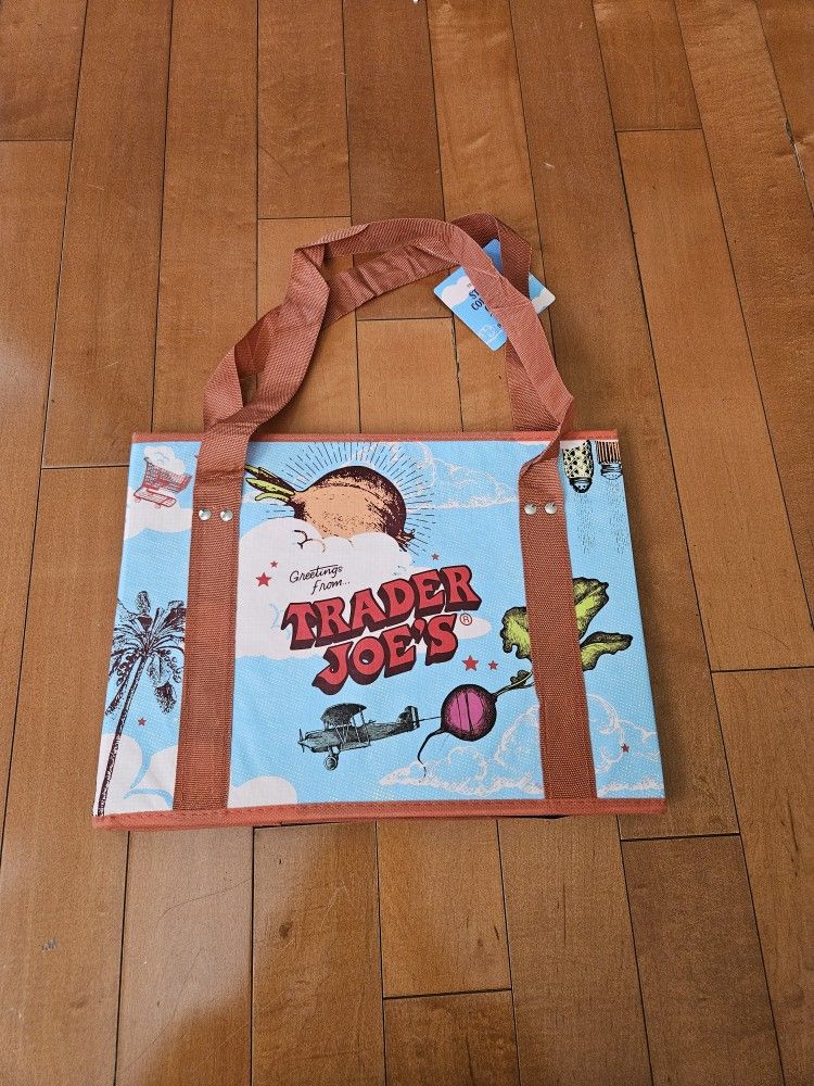 Trader Joes Collasible Tote