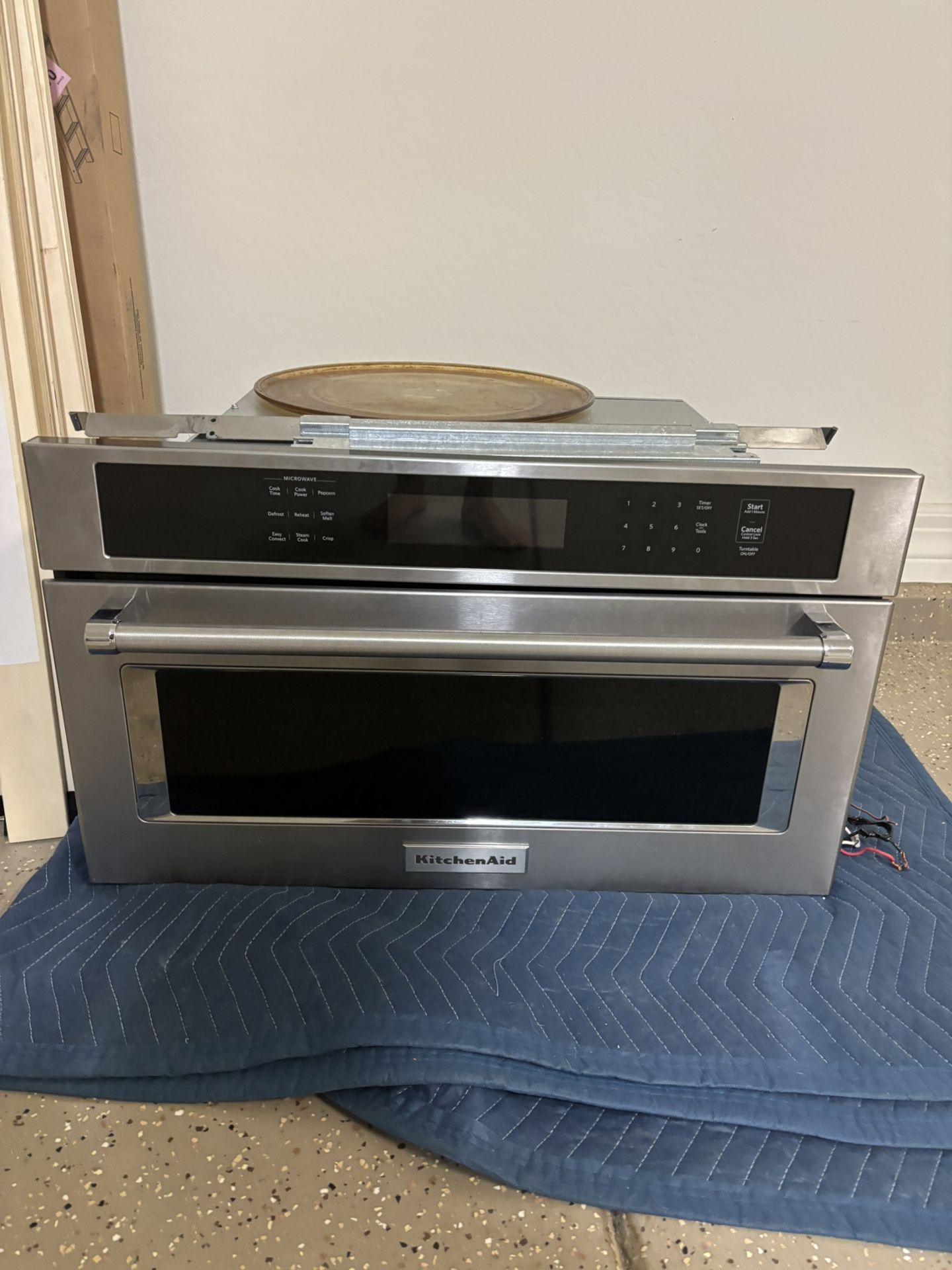 1.4 Cu. Ft. Built-In Microwave - Stainless Steel