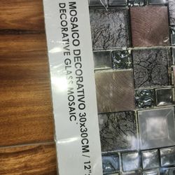 GLASS TILE 