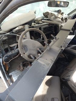 2003 Dodge Ran 1500 Radiator+ Parts