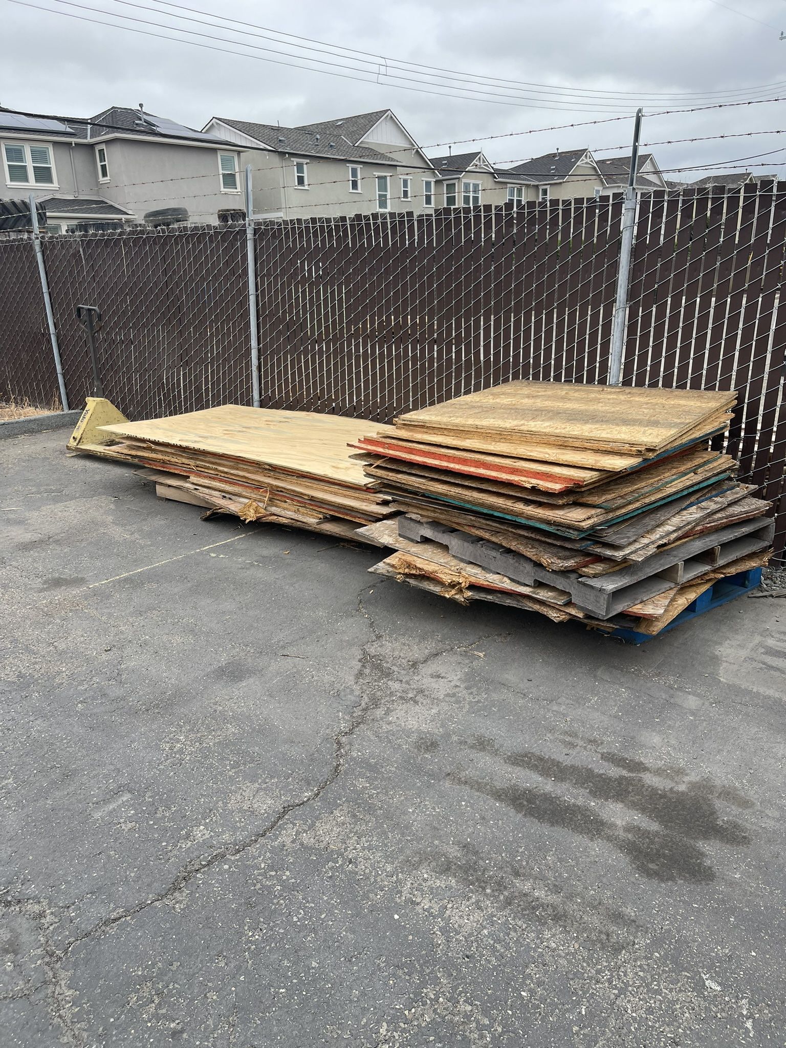 Wood/OSB Boards For Sale