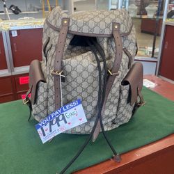 backpack 
