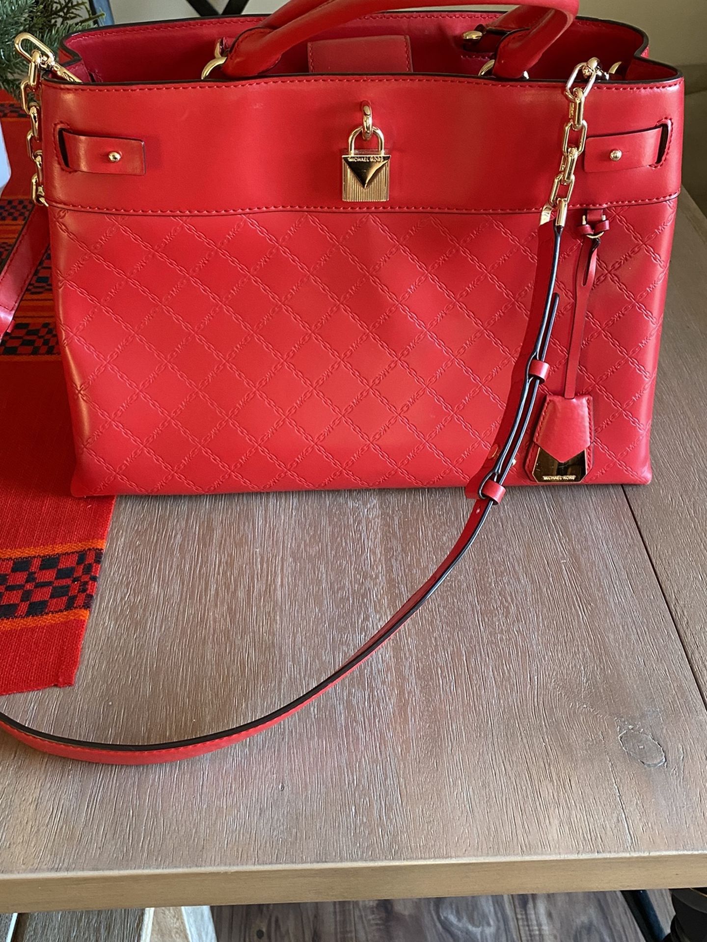 Michael Kors Purse Like New