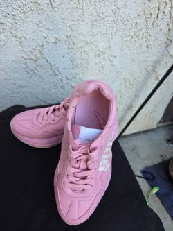 Gucci eschatology 1921 sneakers size 6.5 to 7 like new made in Italy not China for $150 in upland ca no delivery
