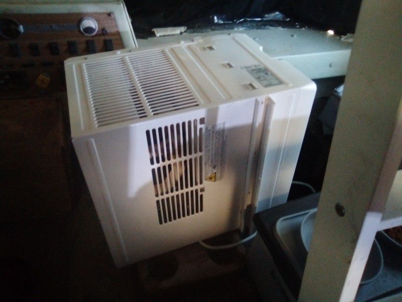 Toshiba Window Air Conditioner