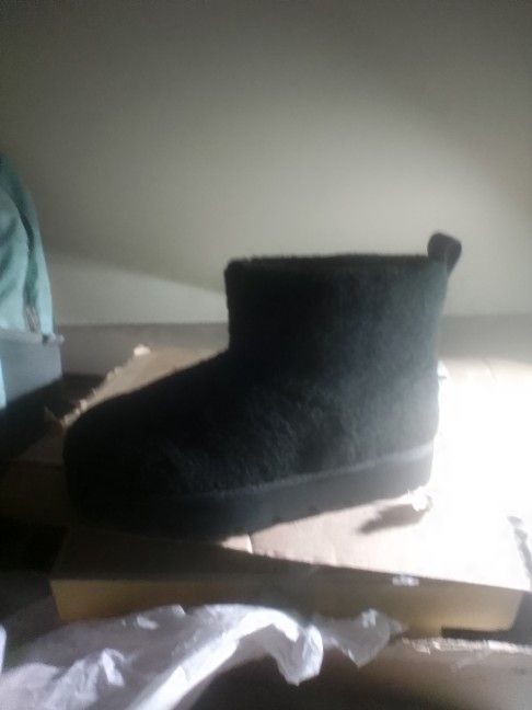 Michael Kors. Winnie Boots