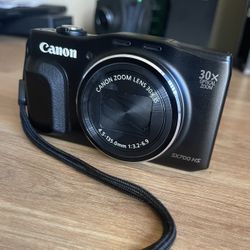 Canon PowerShot SX700 HS Digital Camera Wi-Fi  30x Zoom