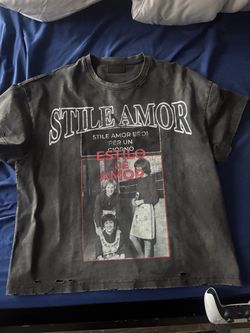 Graphic tee