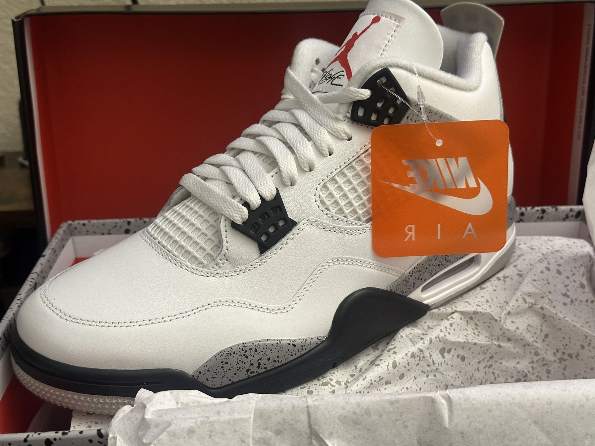 Jordan 4 White Cement