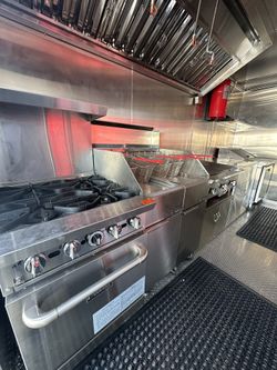 Food Trailer 