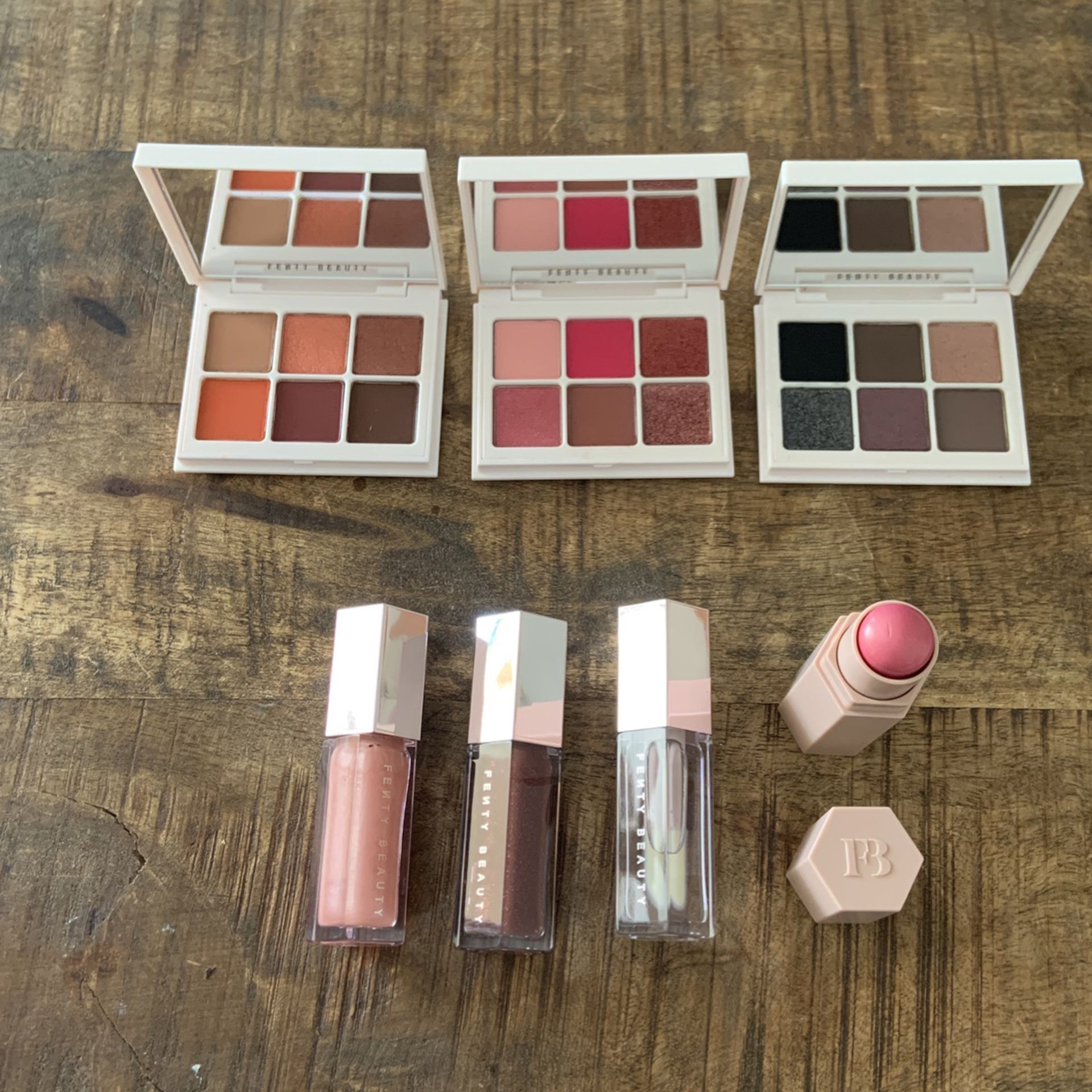 FENTY BEAUTY By RIHANNA Make Up Set