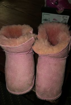 Baby UGG soft booties