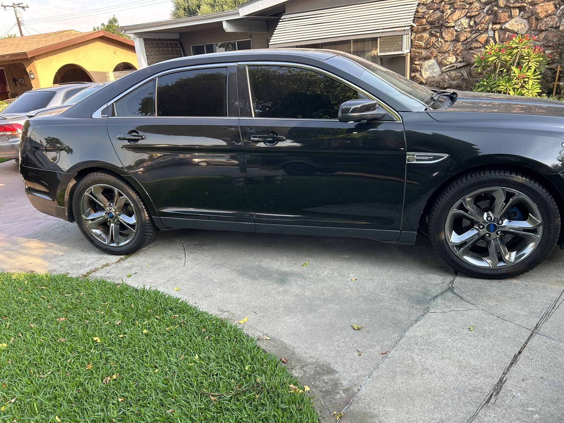 2010 Ford Taurus