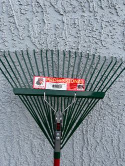 Red Rooster commercial rake